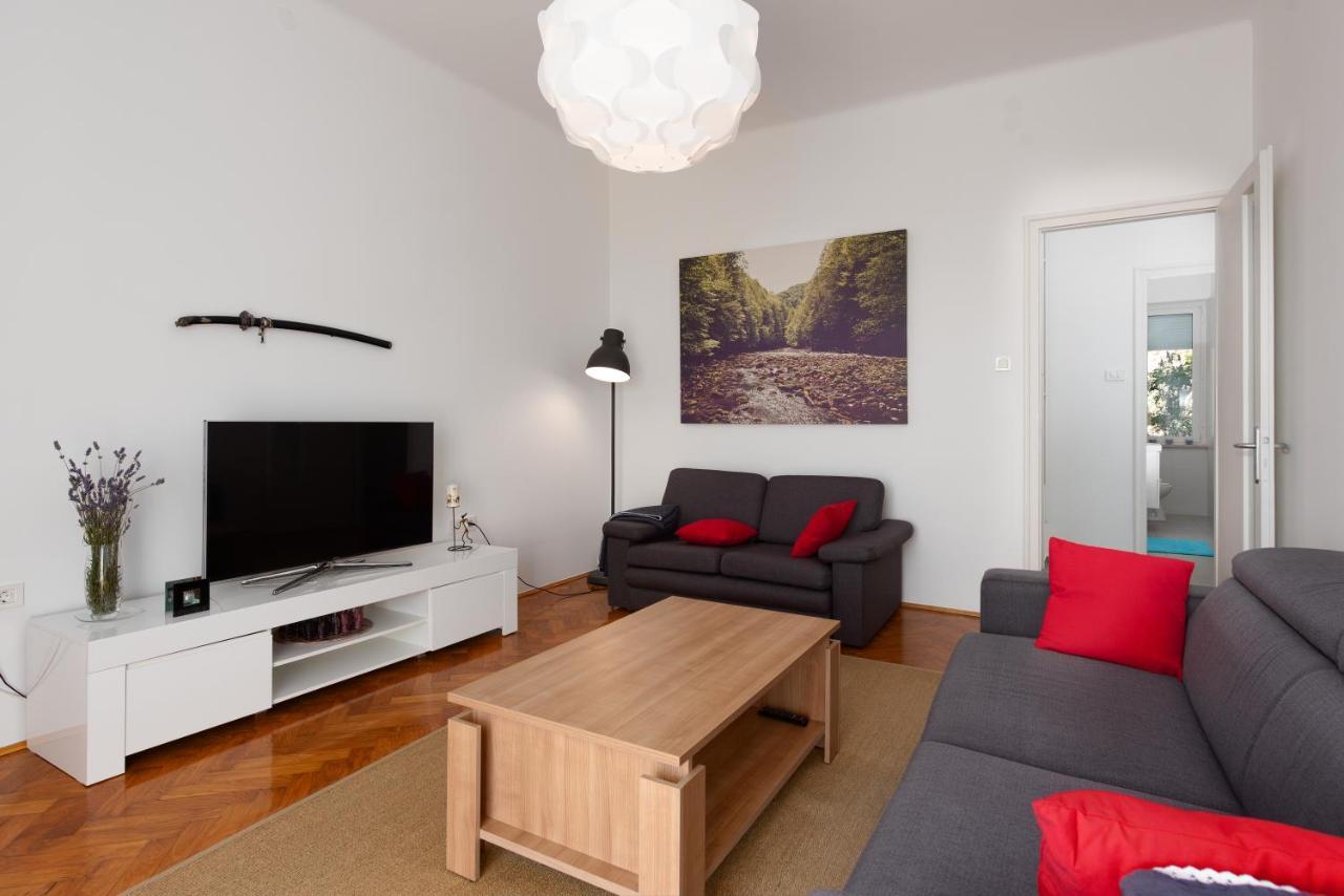 Apartman Lari Rijeka Exterior foto
